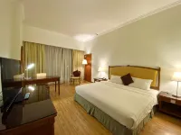 Oriental Crystal Hotel