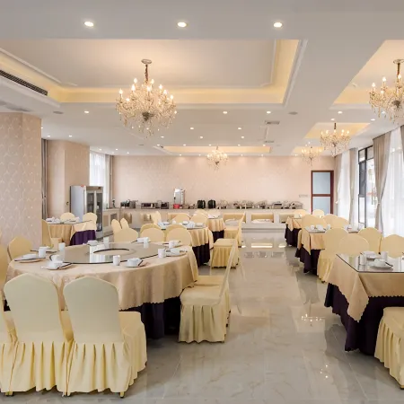 Vienna Hotel (Rong County Guinan Road)