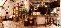 Langqing Residence Sky Garden Cat Café & Scenic View Inn (Yangshuo West Street Branch