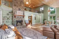 Hiwassee Riverfront 6 Br / 4.5 BA House - 4-Star