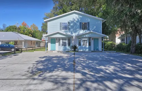 Two bedroom/1.5 Bath Townhouse at Rainbow River