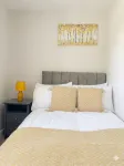 Spacious 3BR House | Sleeps 6 | Parking 4 Cars