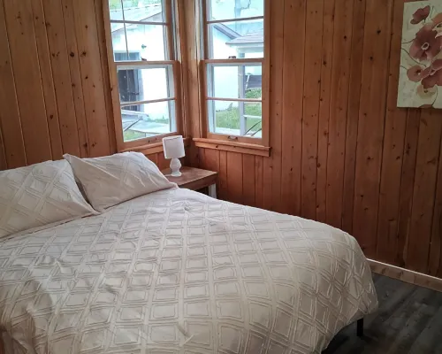 3 Bedroom House on Manistique Lake Hotels in Luce County