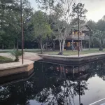 Charming 1-bedroom house with WiFi, AC on the Bayou in beautiful Bay St. Louis - 2-Star