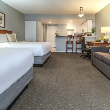 Hôtel Saint-Laurent Montréal Отели рядом с достопримечательностью «Олимпийский Стадион»