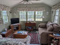 East Orleans - walk to Nauset Beach - Homestays