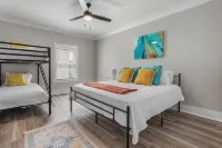 Beach Retreat on Mississippi Coast - 4-نجوم