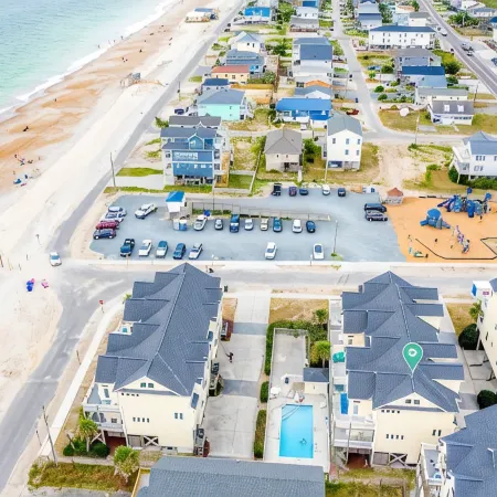 Ocean View, steps from sand, enjoy it all in your spacious 3-bedroom retreat
