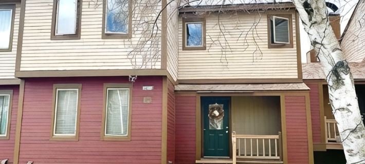 Perfect for family getaway, across from Mount Snow Mountain- Sleeps up to 12! Hotéis em Dover