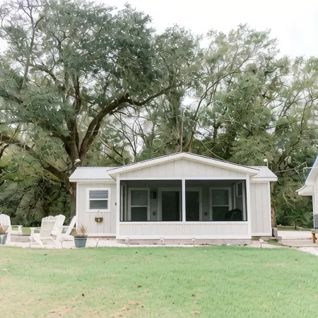 Studio style Cabana on the river
