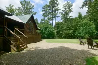 The Wild Buck, A Secluded Cabin that Borders the National Forest