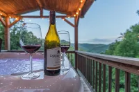 Heavenly Mtn Views, Hot Tub+Fire Pit+Grill, Fireplace, WiFi, Hike, Close to Brp!
