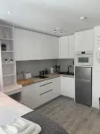 CP Top floor luxury studio