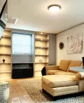 RED DOOR HOUSE! - 4-Star