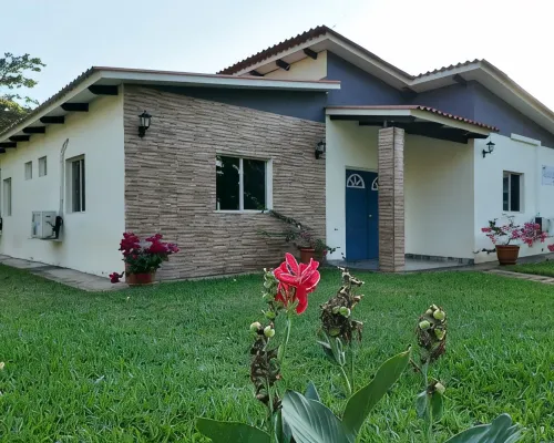 Rancho de playa en Las Veraneras, Acajutla Sonsonate, El Salvador - pet friendly Hotels in Los Cobanos