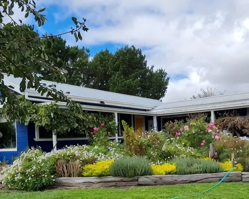 Cottage Amongst The Vines Hotels in Creswick