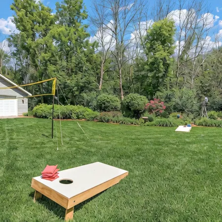 Lux Retreat 5 Acres- Pool/Hot Tub/Tiki Bar/Fire Pit/Game Room- Great for Groups!