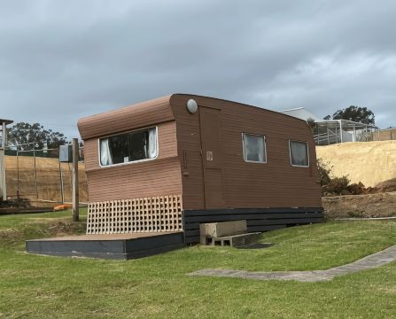 Batemans Bay Holiday Park & Hostel