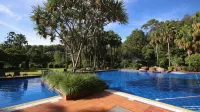 Charlesworth Bay Beach Resort - Beach