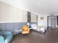 Yunque Homestay Hotels near Guogeli Street