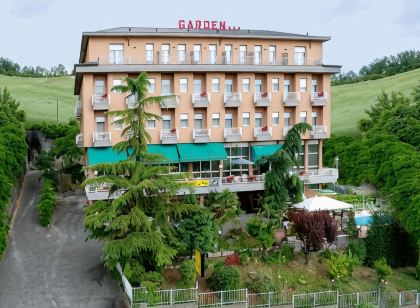 Hotel Garden con Piscina - Bike Hotel - Ristorante tipico - Terme di Tabiano