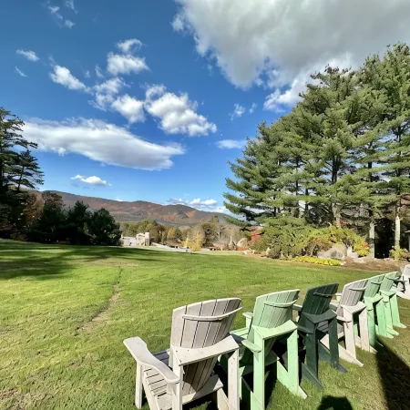 Spacious 3 bedroom Family Condo located 1 mile from downtown North Conway!