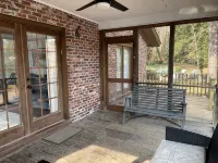 LAKE FRONT GUESTHOUSE - 3-Star