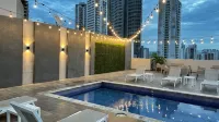 Victoria Hotel and Suites Panama - Yüzme Havuzu