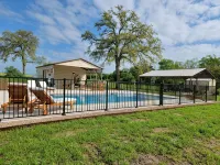 Farmhouse bed and bath with pool and hot tub - 3-Star
