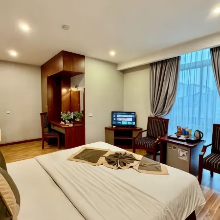 Gallant Hotel Отели рядом с достопримечательностью «Хай-Ба-Трунг»