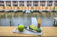Fisherman Friend! - Coastal Condo - Views Await! - Beach