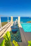 Private Paradise!  One level, panoramic views from every room! -  case vacanza in affitto