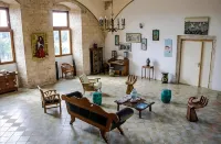 La Maison Royale