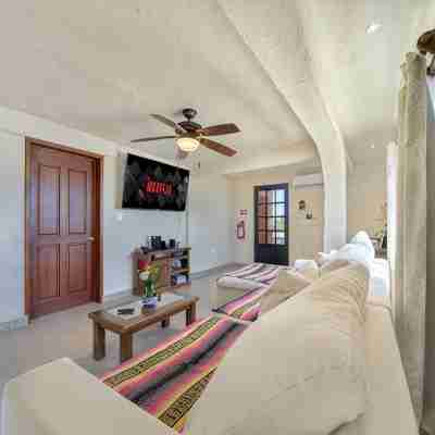 CASA KIM 2ND FLOOR Private rooftop pool. Rooms