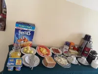 Brownstone Country Home - breakfast