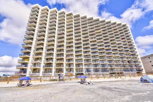 Royal Vista: Ocean Front Condo. Indoor Outdoor Pools & Hot Tub. Spectacular View - 4-Star