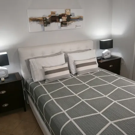 3 Br/3 Bath. Sint Maarten Direct Beachfront & Private Pool!  from 250/nt!!
