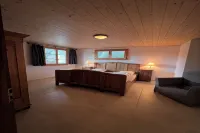 Wunderschönes Block-hausteil Direkt im Ski- und Wandergebiet Stockhütte NW - Wifi
