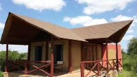 Kilima Safari Camp  호텔