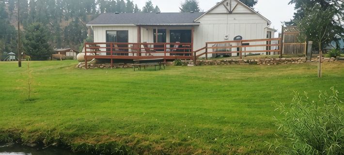Freedom Ridge Cabins Hotels in Pennington County