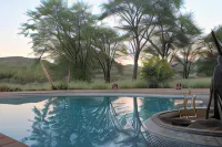 Huab Lodge & Bush Spa - ที่มีสระว่ายน้ำ