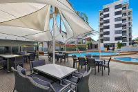 Aqualine Apartments on the Broadwater