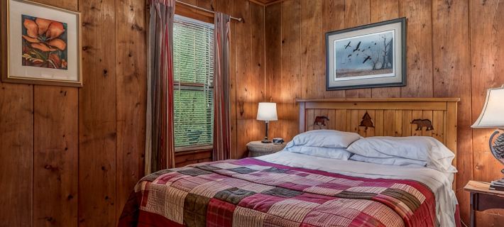 Rustic Cabin Steps From The Water On Star Lake Hotels in Vilas County