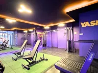 Sapphire Sky Hotel Karawaci Tangerang (Formerly Yasmin hotel Karawaci) Hotels near Benton Junction