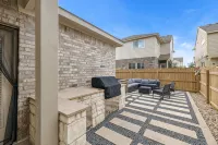 Charming 3-bedroom Townhome conveniently located in Georgetown