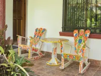 Private suite 103 with beautiful gardens, shared pool and BBQ area! Hotels in Dominical