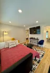 Fortville Fun! 2Bedroom-King and Queen. Stylish Home with Game Garage