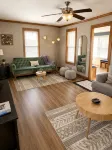 Family sized home 3 Minutes to the Jet Express and 30 minutes from Cedar Point! - 2-Star