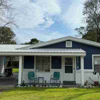 Cozy 3-bedroom house in gorgeous Fort Walton Beach with WiFi, AC all amenities Hotel Exterior