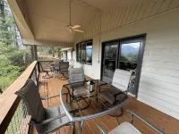 Large Resort Cabin with Breathtaking Mountain Views + Firepit